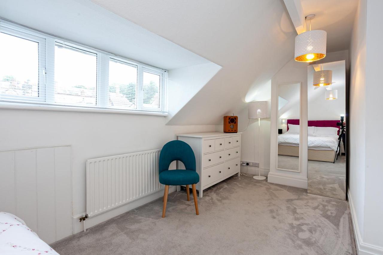Cosy 2 Bed Apartment - Close To Leeds Centre Buitenkant foto