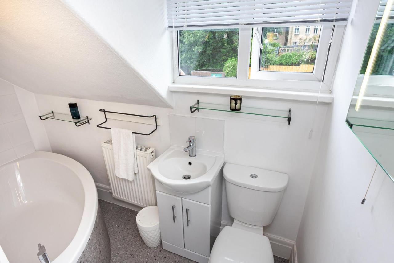Cosy 2 Bed Apartment - Close To Leeds Centre Buitenkant foto