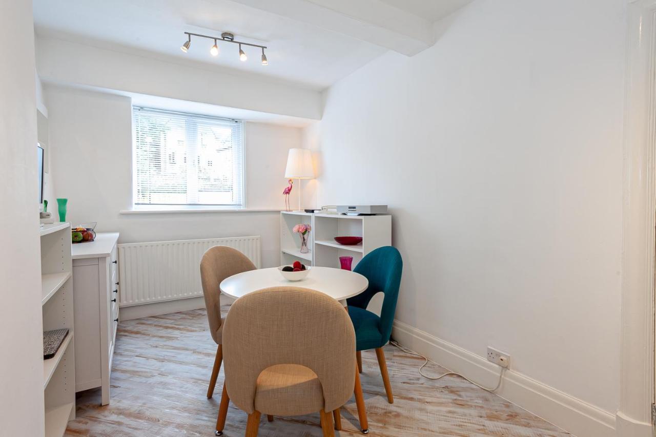 Cosy 2 Bed Apartment - Close To Leeds Centre Buitenkant foto