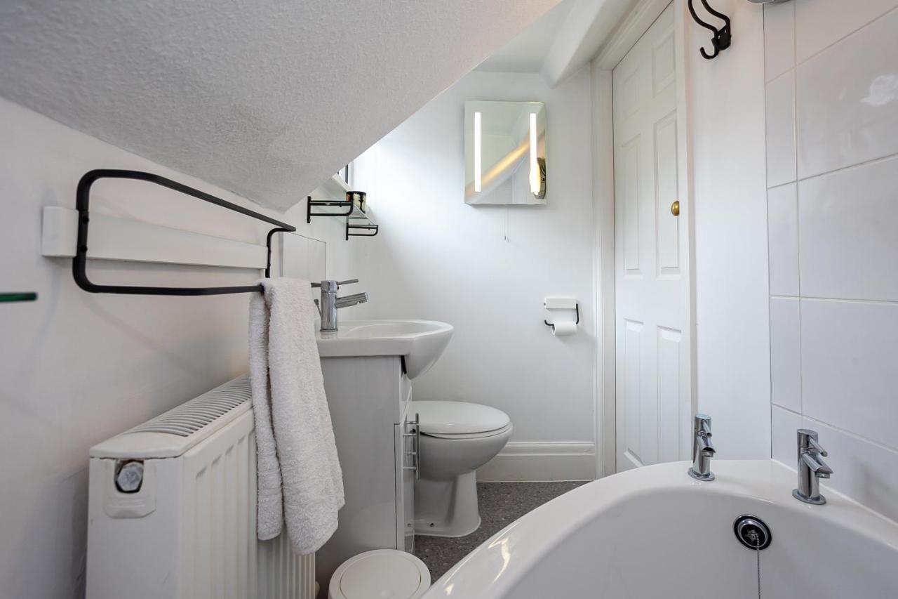 Cosy 2 Bed Apartment - Close To Leeds Centre Buitenkant foto