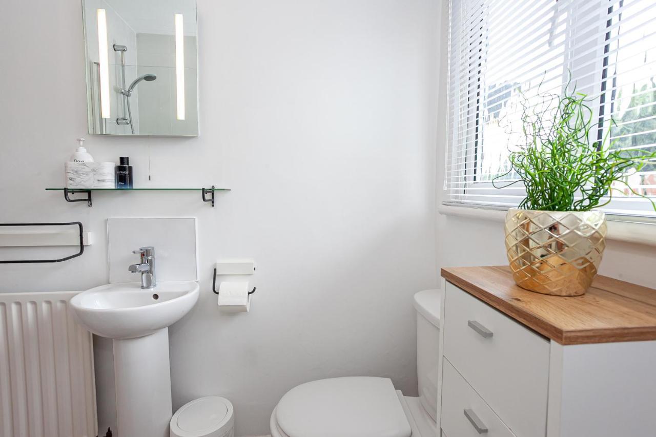 Cosy 2 Bed Apartment - Close To Leeds Centre Buitenkant foto