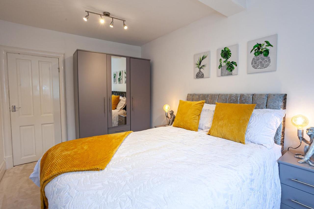 Cosy 2 Bed Apartment - Close To Leeds Centre Buitenkant foto