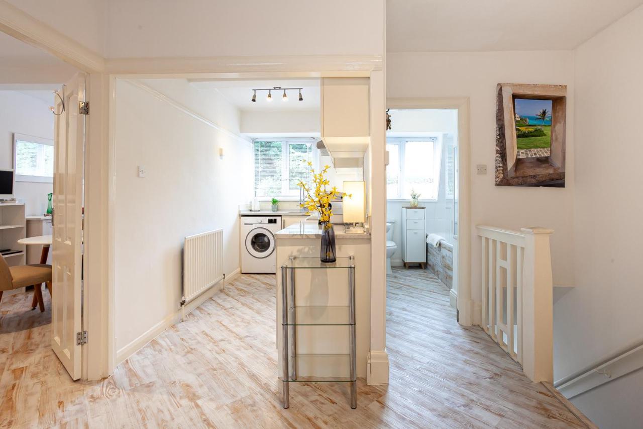 Cosy 2 Bed Apartment - Close To Leeds Centre Buitenkant foto