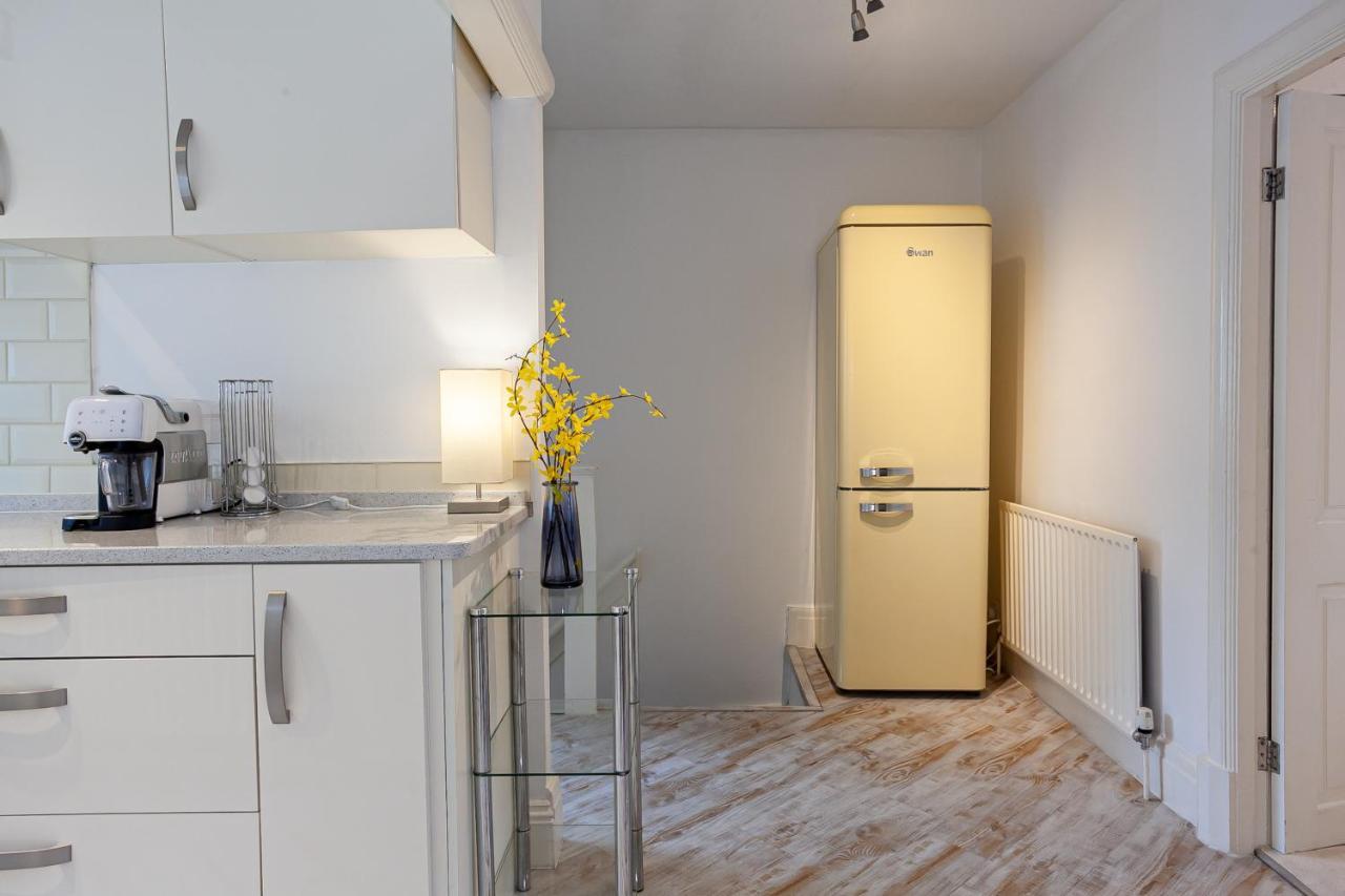 Cosy 2 Bed Apartment - Close To Leeds Centre Buitenkant foto