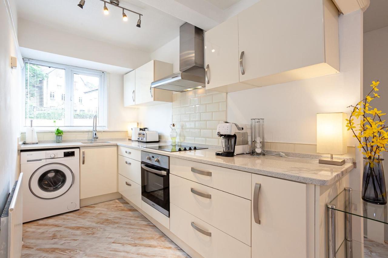 Cosy 2 Bed Apartment - Close To Leeds Centre Buitenkant foto